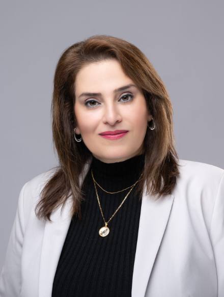 Farnoosh Mostaed, Regulated Canadian Immigration Consultant, Licensed Paralegal and Notary Public in Ontario